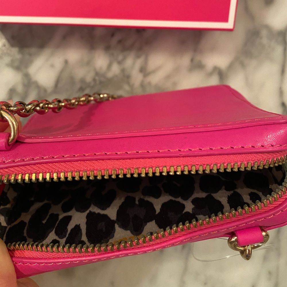 Juicy Couture wristlet - Picture 5 of 6